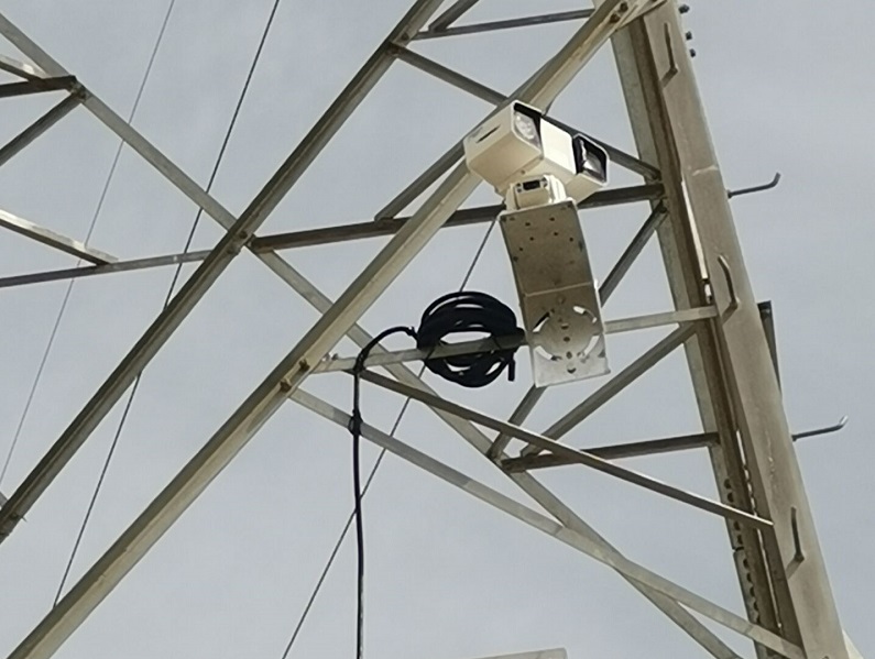 輸電線路智能多目視頻監控裝置 輸電線路智能多目視頻監控裝置